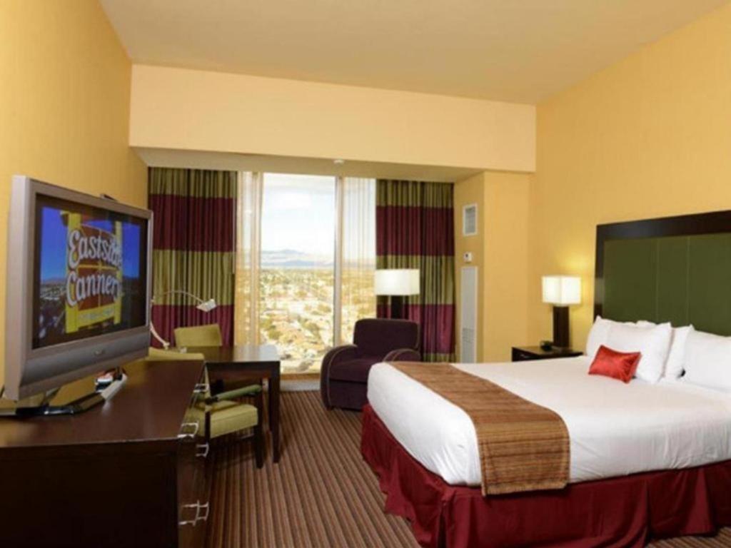 Eastside Cannery Casino 3*
